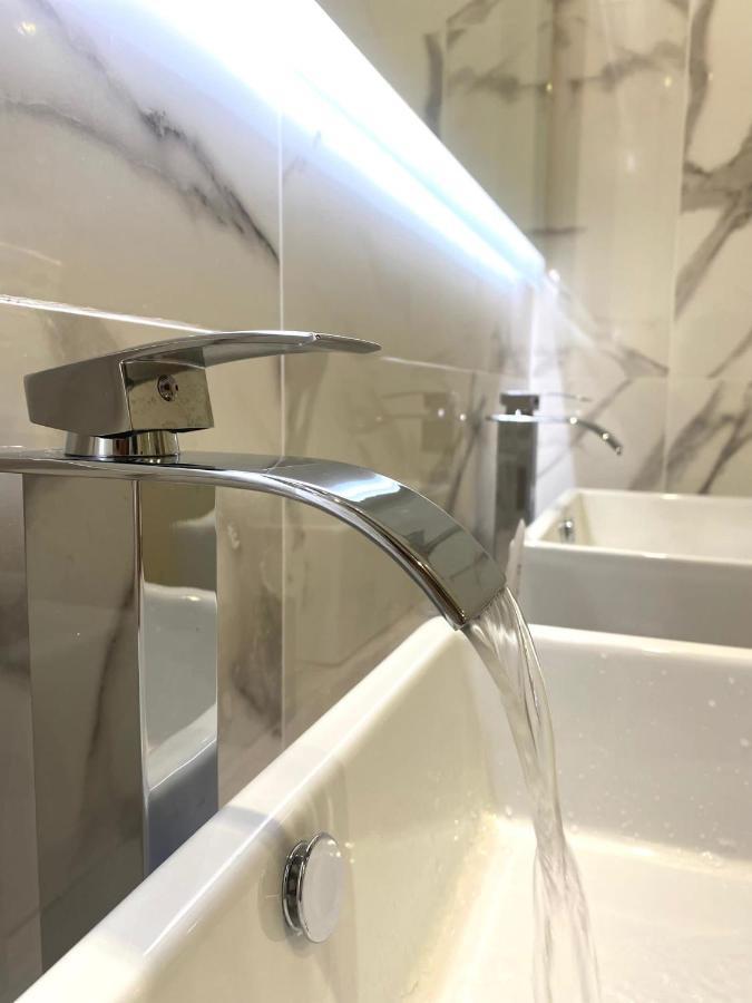 Miluar Luxury B&B - Vanvitelli 那不勒斯 外观 照片