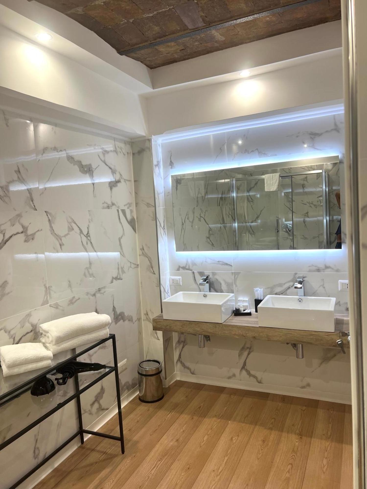 Miluar Luxury B&B - Vanvitelli 那不勒斯 外观 照片